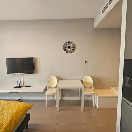 Ovo Od Dziedzinca Apartmán Vratislav
