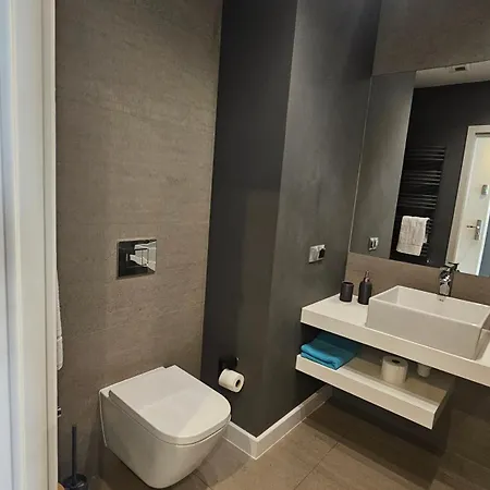 Ovo Od Dziedzinca Apartmán
