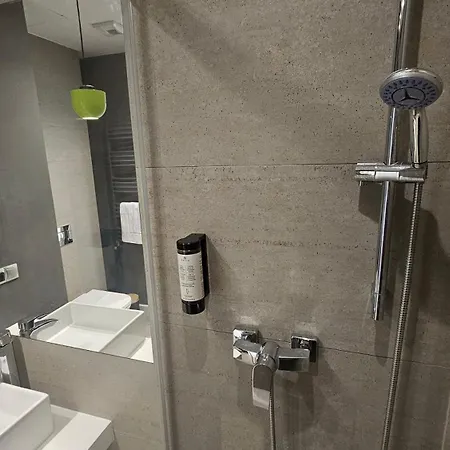 Ovo Od Dziedzinca Wroclaw